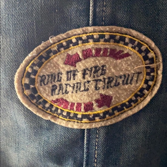 American Rag Vest (Ring of Fire) - Picture 7 of 7